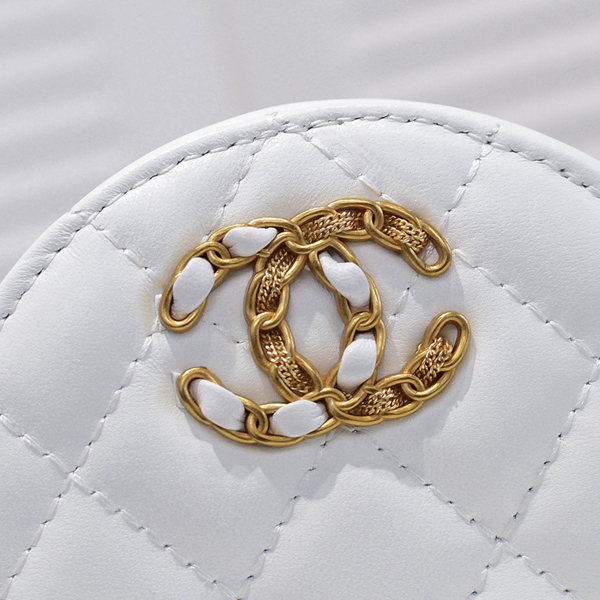 シャネルバッグ角部分ディテール